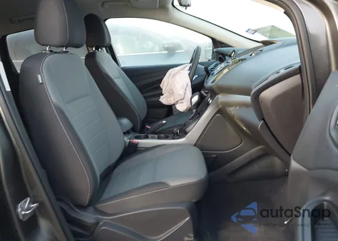 2016 Ford Escape Se from USA, damaged, VIN 1FMCU0G76GUA77801